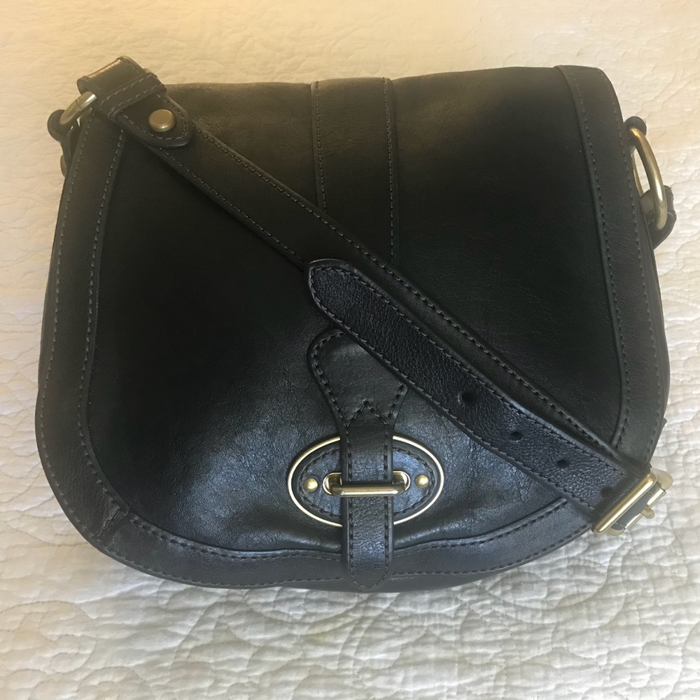 Classic Black Leather Crossbody Saddle Bag